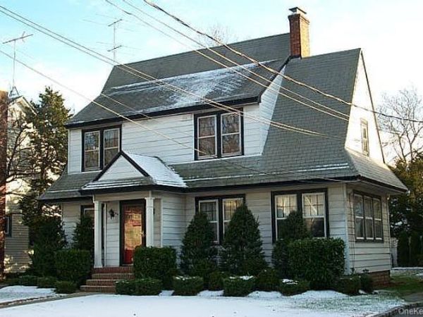 44 Muirfield Road, Rockville Centre, NY 11570