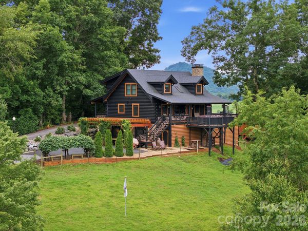 206 Hamlet Drive , Burnsville, NC 28714