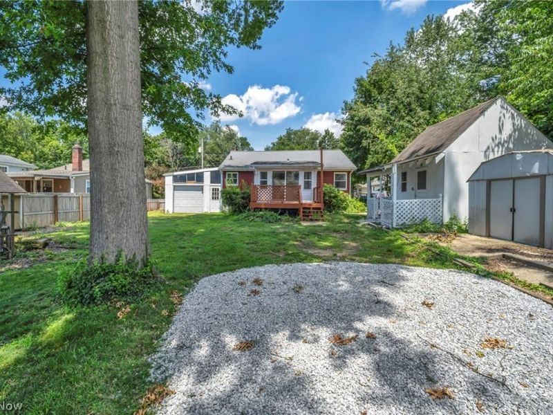 420 W Willowview Drive, Akron, OH 44319 Photo 39