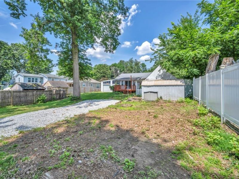 420 W Willowview Drive, Akron, OH 44319 Photo 41
