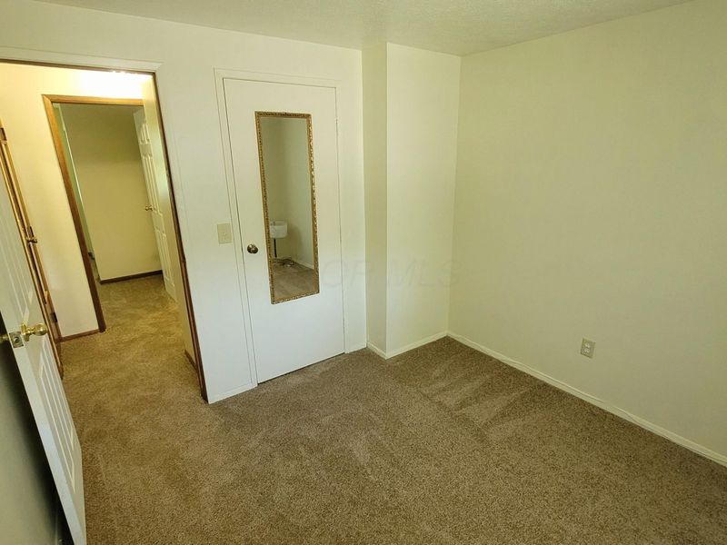 1392 E Mithoff Street , Columbus, OH 43206 Photo 19