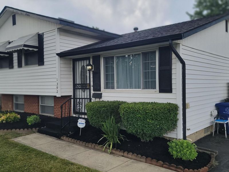 1392 E Mithoff Street , Columbus, OH 43206 Photo 4