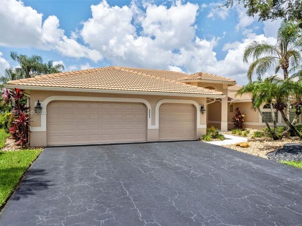 5242 NW 109th Ln , Coral Springs, FL 33076