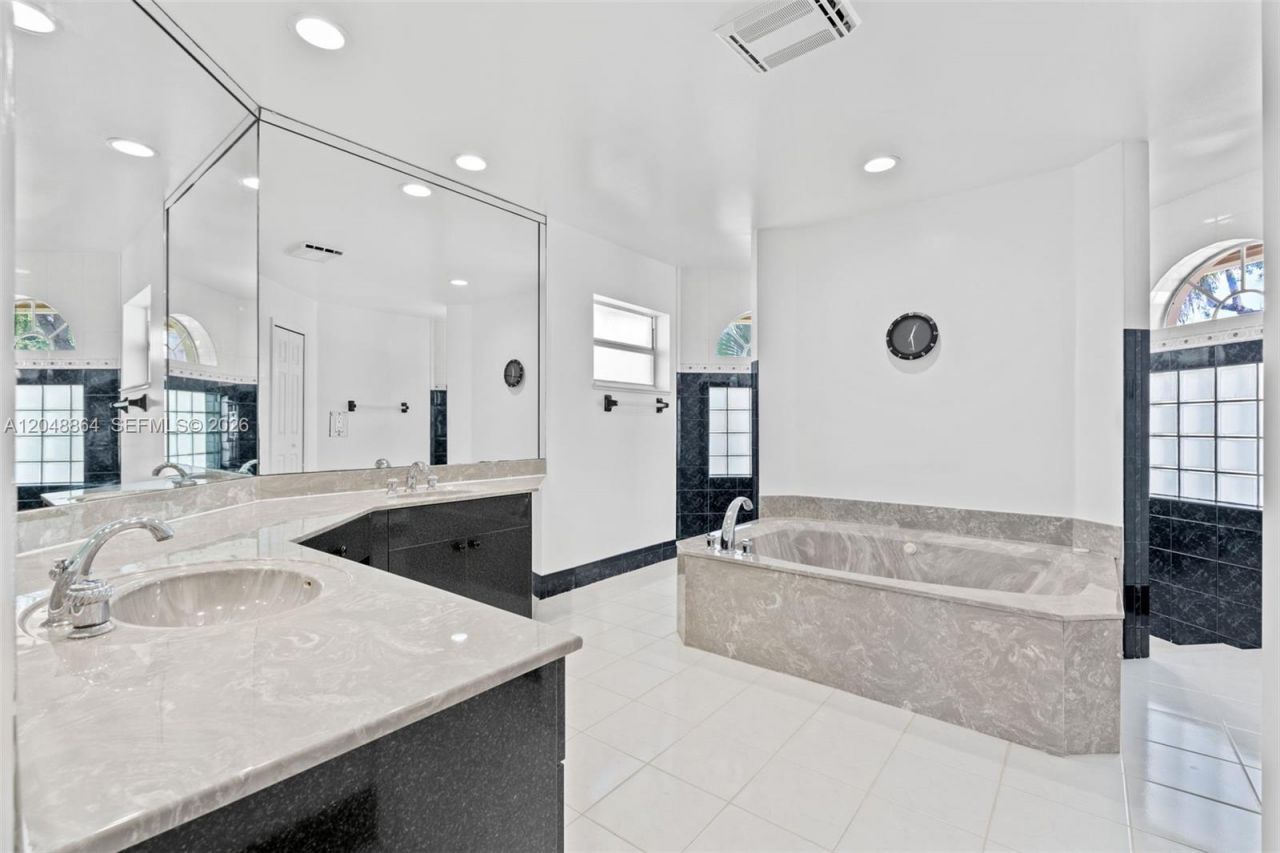 5242 NW 109th Ln , Coral Springs, FL 33076 Photo
