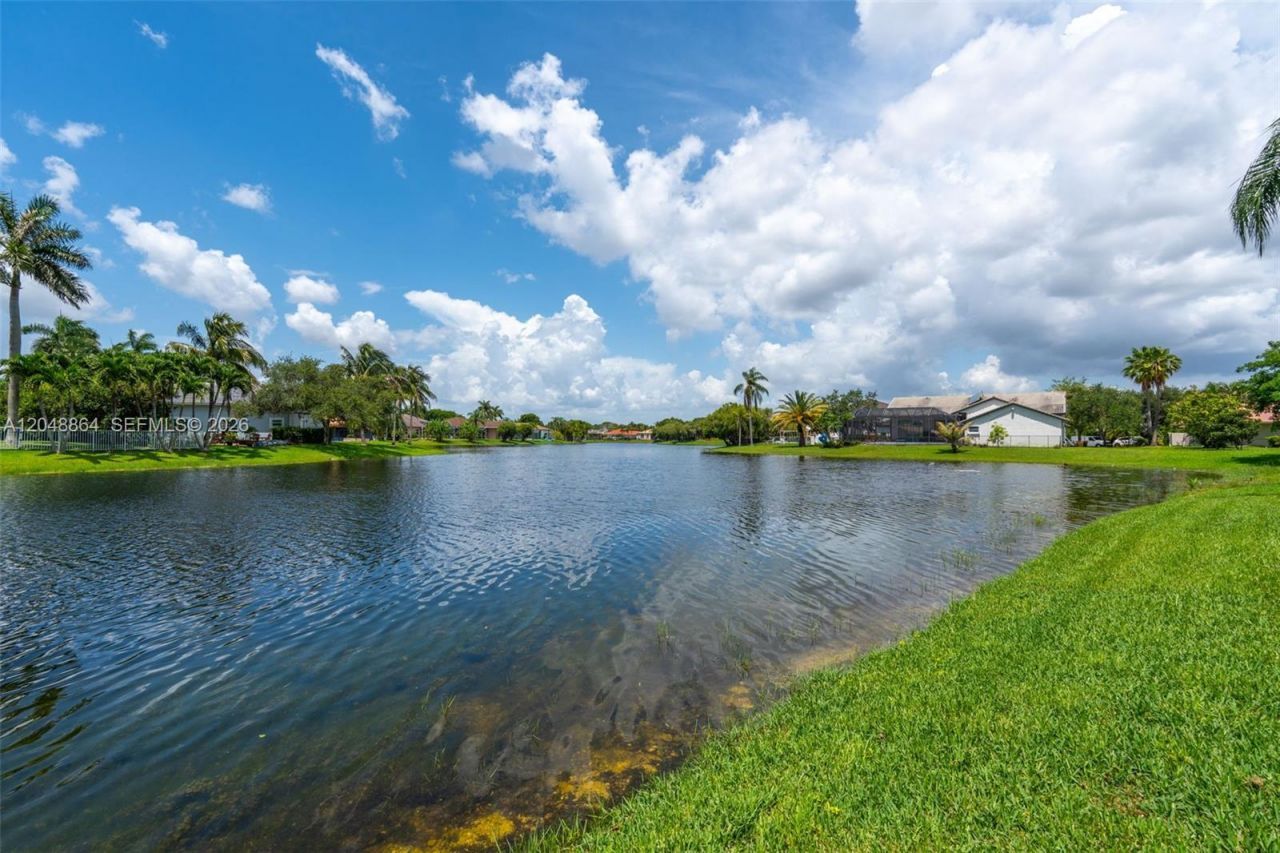 5242 NW 109th Ln , Coral Springs, FL 33076 Photo