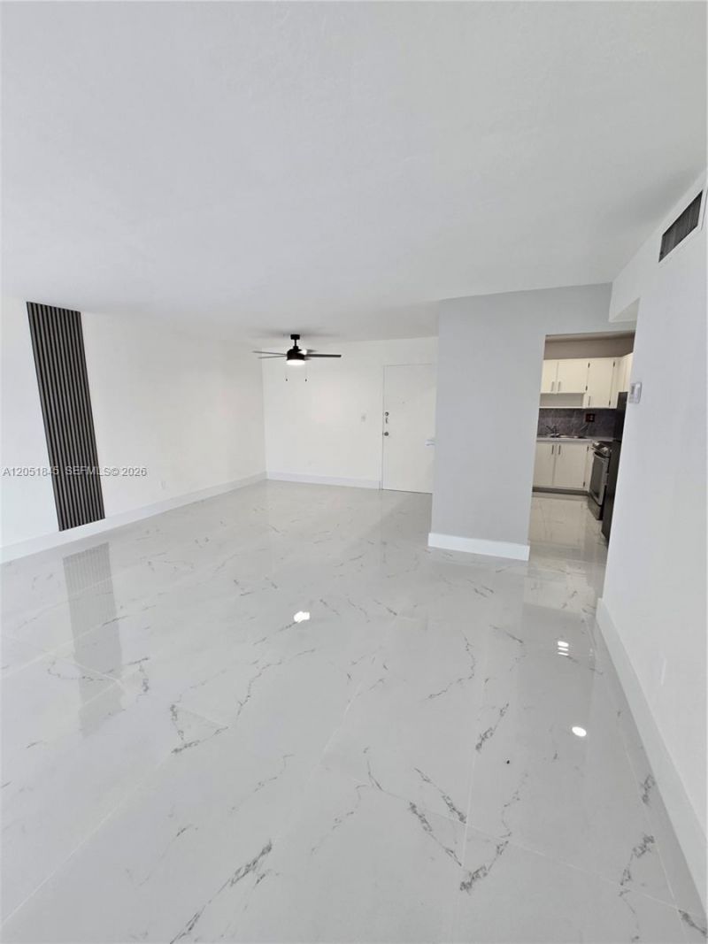 10375 N Kendall Dr, Unit J7, Miami, FL 33176 Photo