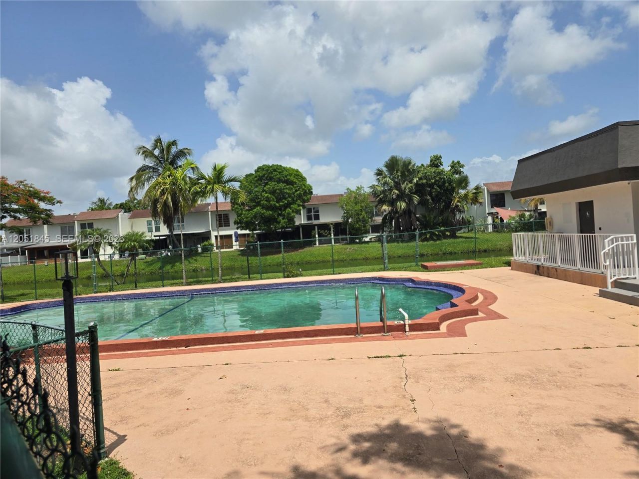 10375 N Kendall Dr, Unit J7, Miami, FL 33176 Photo