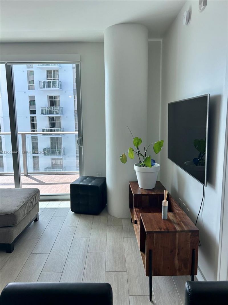1600 SW 1st Ave, Unit 812, Miami, FL 33129 Photo