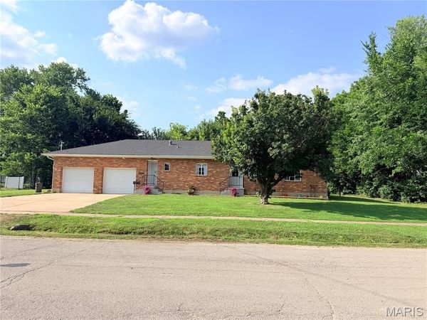 415 W Maple Street , Mexico, MO 65265