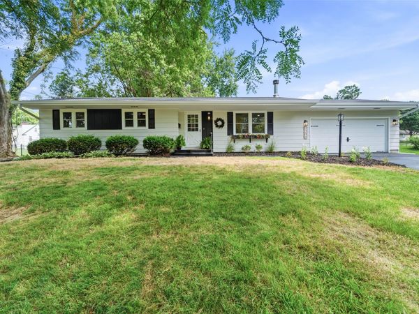 1206 S 16th Avenue W, Newton, IA 50208