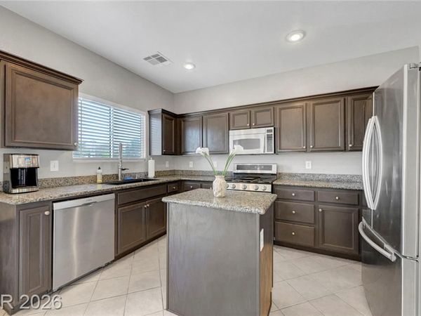 933 Shining Rose Place , Henderson, NV 89052