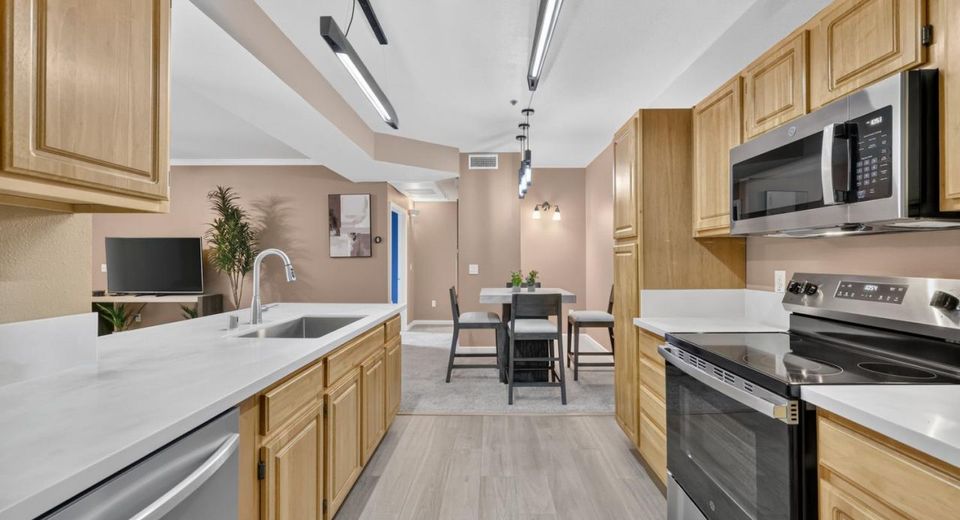 501 Gibson Dr #2424, Unit 2424, Roseville, CA 95678 Photo