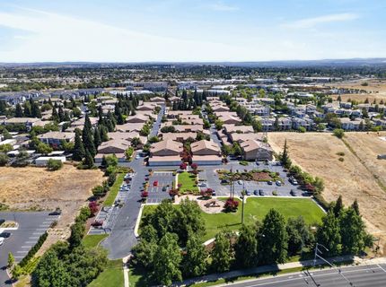 501 Gibson Dr #2424, Unit 2424, Roseville, CA 95678 Photo