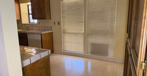 3948 Park Circle Ln, Carmichael, CA 95608 Photo