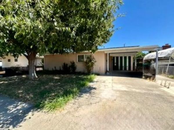 713 Inglewood Dr, West Sacramento, CA 95605