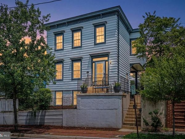 309 PRINCESS ANNE STREET, FREDERICKSBURG, VA 22401