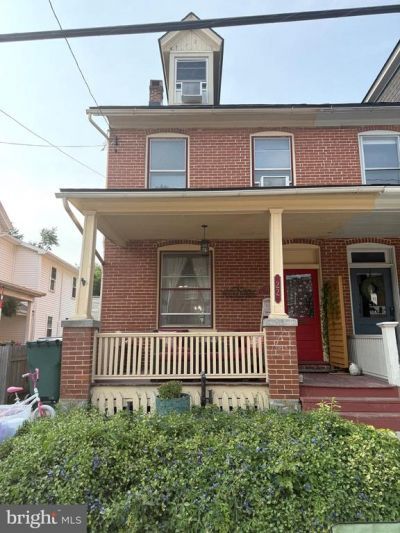 22 MILLER STREET, STRASBURG, PA 17579
