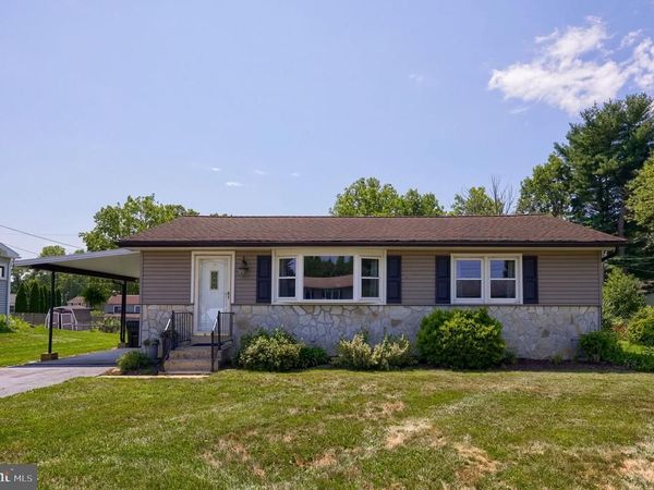 2742 CHAPEL ROAD, LANCASTER, PA 17603