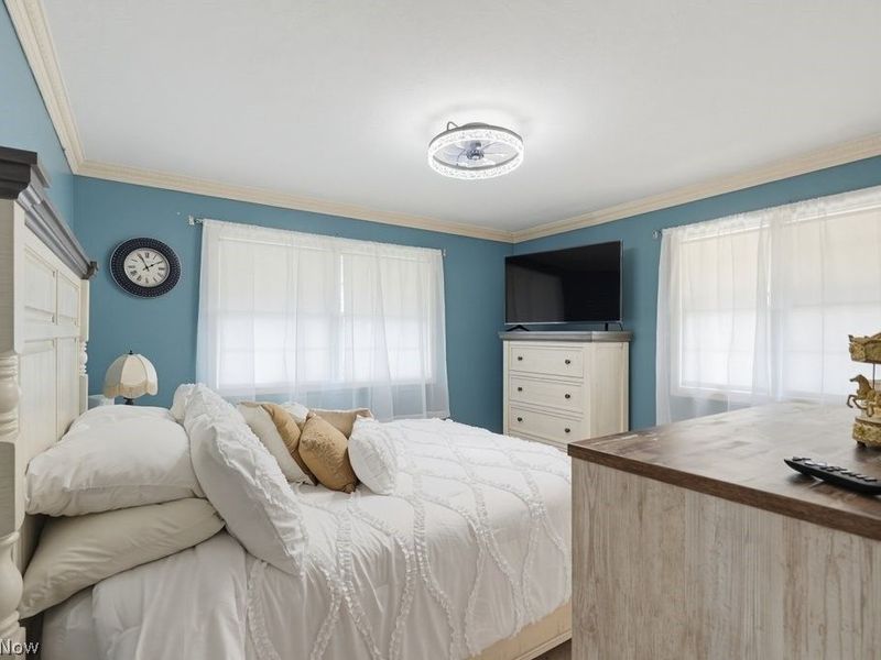 759 E Meadowlawn Boulevard, Seven Hills, OH 44131 Photo 12