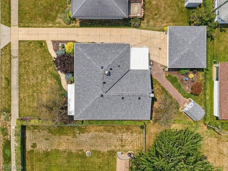 759 E Meadowlawn Boulevard, Seven Hills, OH 44131 Photo 37