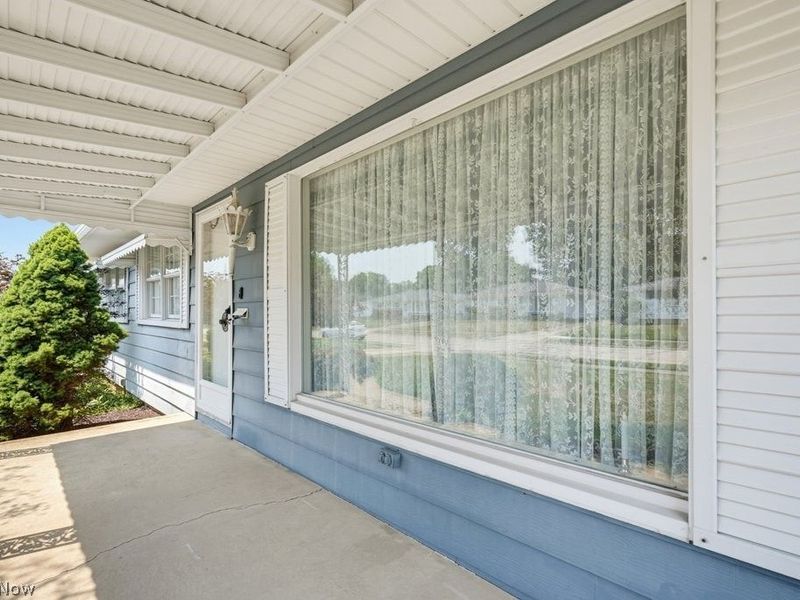 759 E Meadowlawn Boulevard, Seven Hills, OH 44131 Photo 7