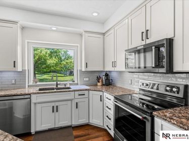 5923 S 175th Circle, Omaha, NE 68135