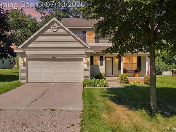 3214 Greenwood Drive, Rochester Hills, MI 48309