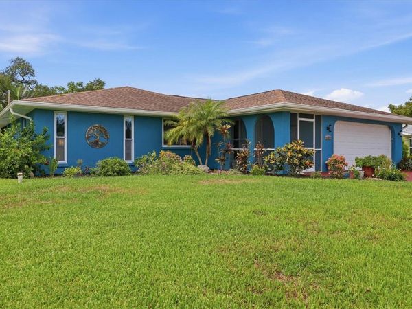 383 E WENTWORTH CIRCLE , ENGLEWOOD, FL 34223