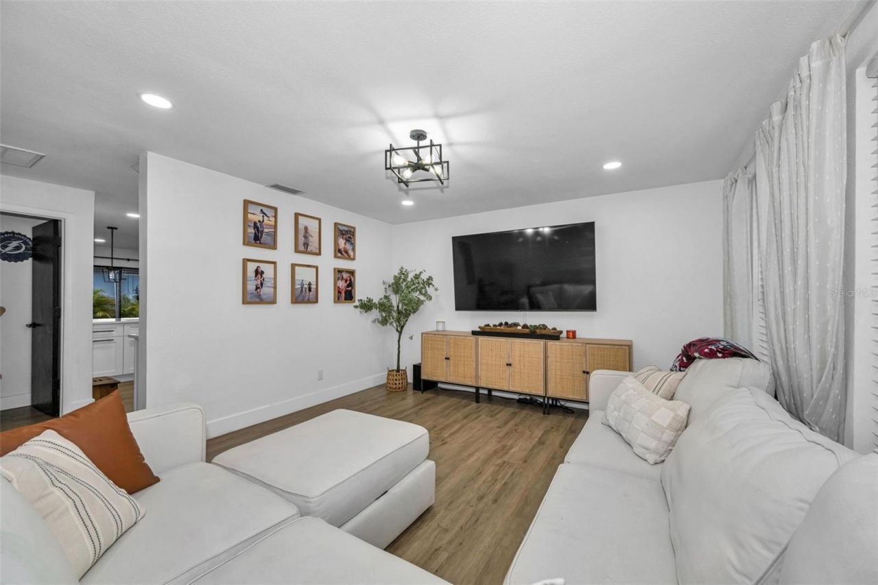 4350 45th Street N, Saint Petersburg, FL 33714 Photo