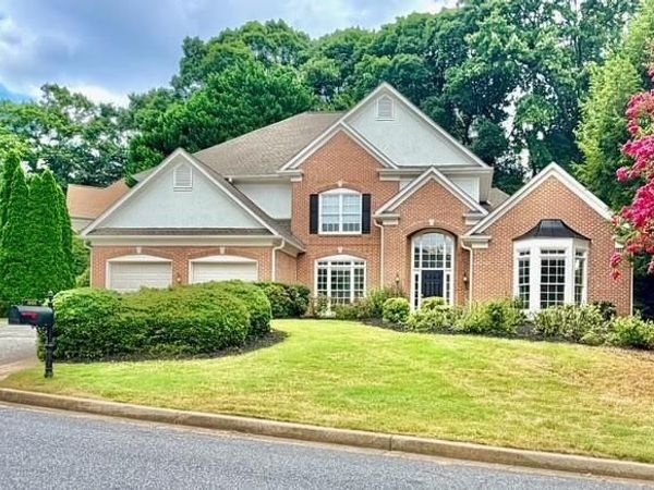 1000 Winding Bridge Way, Johns Creek, GA 30097