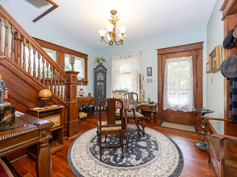 401 N Mount Vernon Avenue, Loudonville, OH 44842 Photo 9