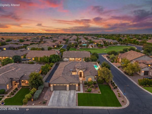 2538 E RAVENSWOOD Drive, Gilbert, AZ 85298