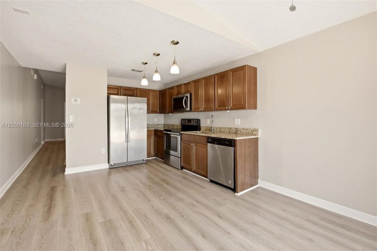 2555 W 65th St , Hialeah, FL 33016 Photo
