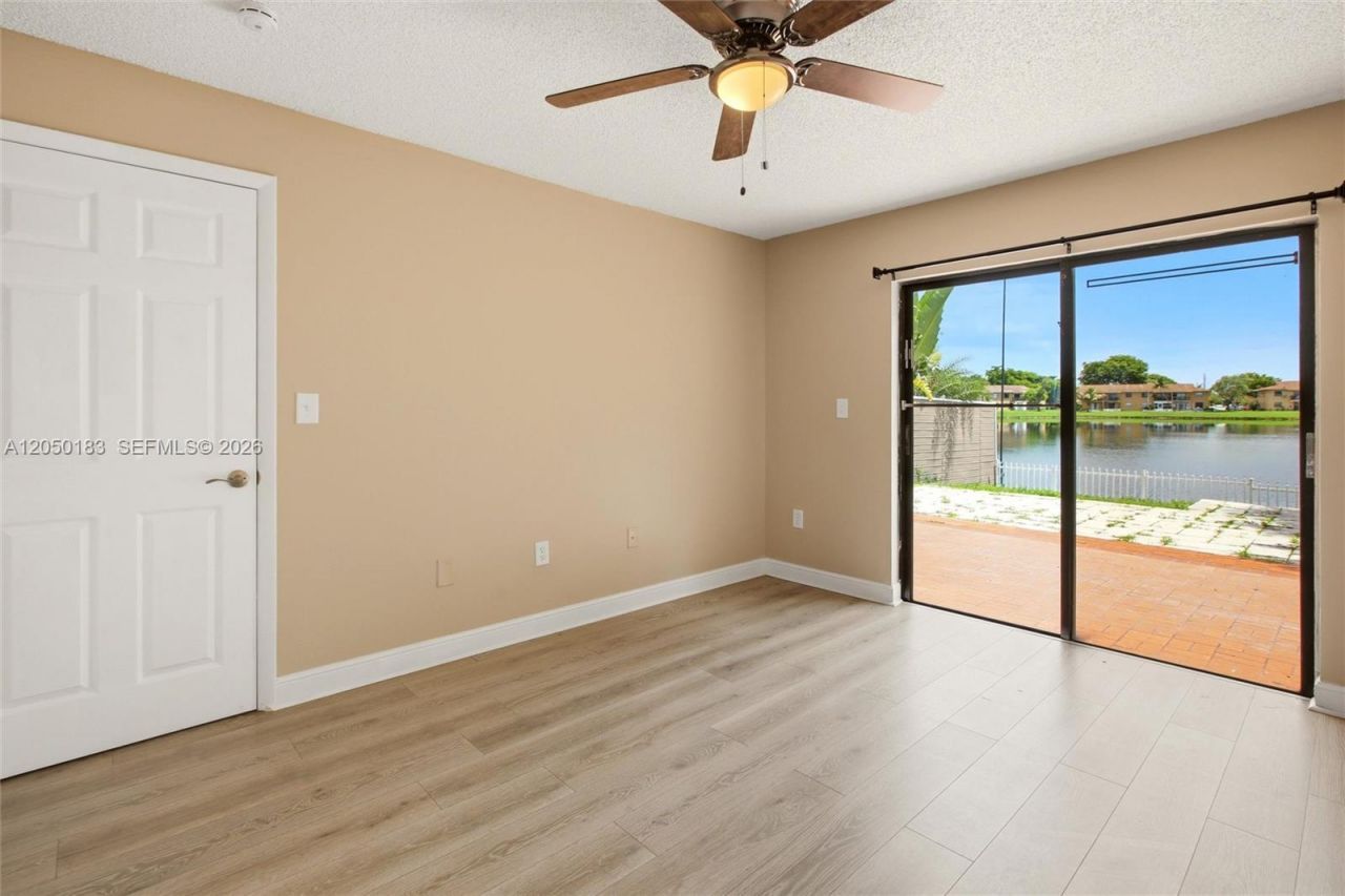 2555 W 65th St , Hialeah, FL 33016 Photo