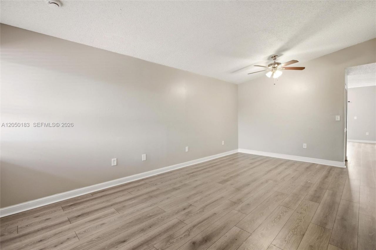 2555 W 65th St , Hialeah, FL 33016 Photo