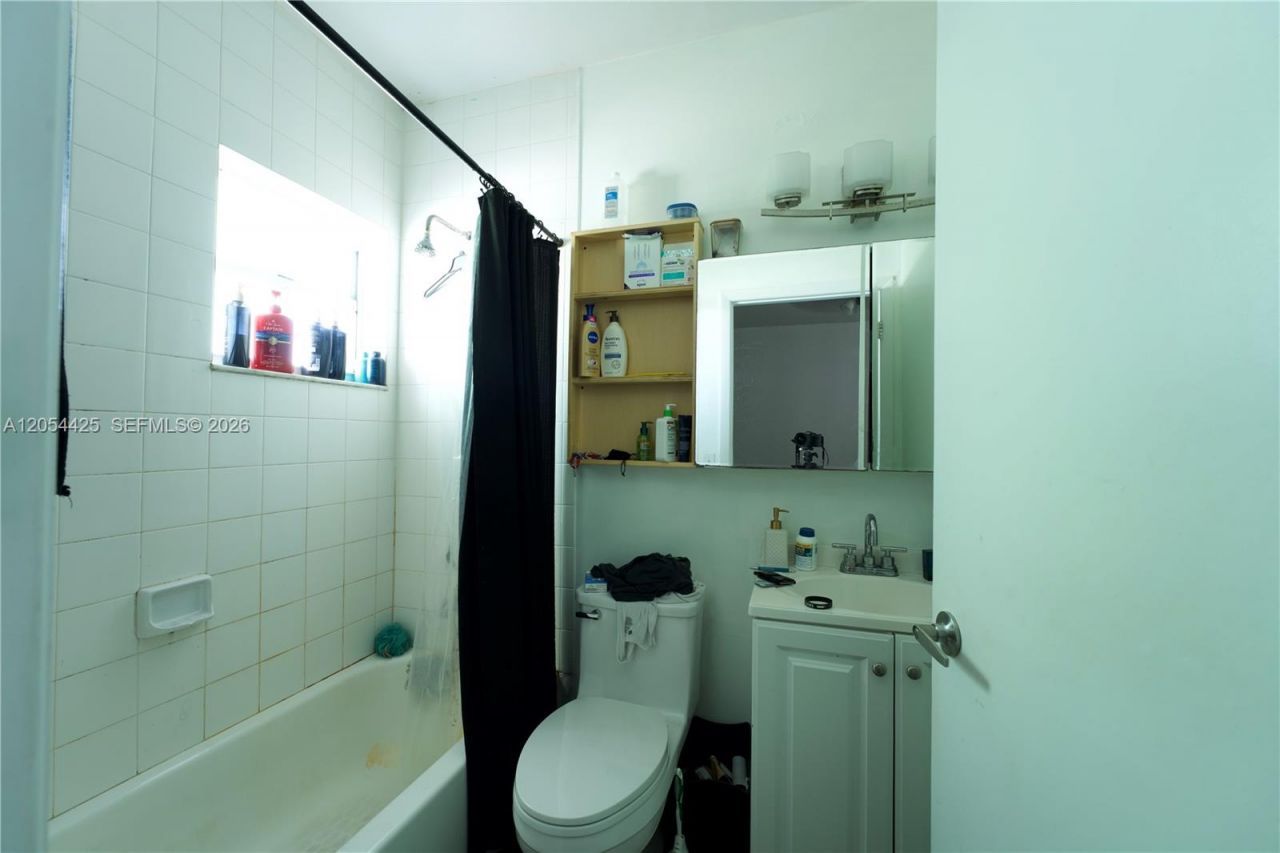 Please Call For Address, Miami, FL 33129 Photo