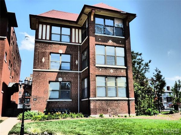 5653 Waterman Boulevard, Unit 3S, St Louis, MO 63112