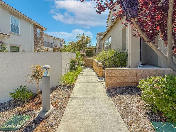 34 Secret Hollow Lane, Unit 21, Thousand Oaks, CA 91320