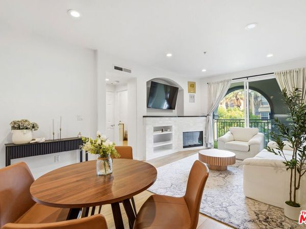 12963 Runway Road, Unit 321, Playa Vista, CA 90094