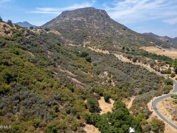 115 Carlisle Road, Thousand Oaks, CA 91361