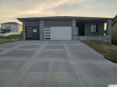 11010 N 161 Street, Bennington, NE 68007