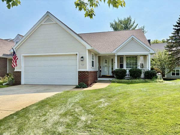 874 Chamberlain Court, Unit 9, Jackson, MI 49203