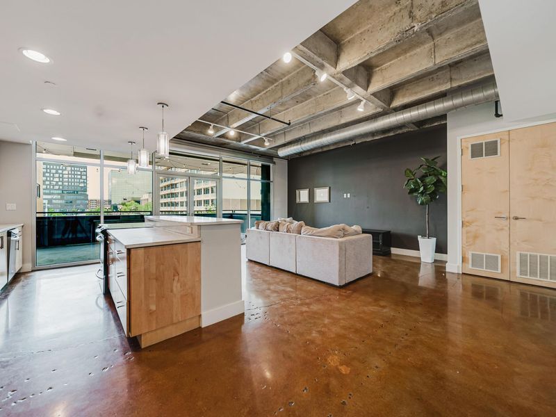199 S 5th Street, Unit 405, Columbus, OH 43215 Photo 8
