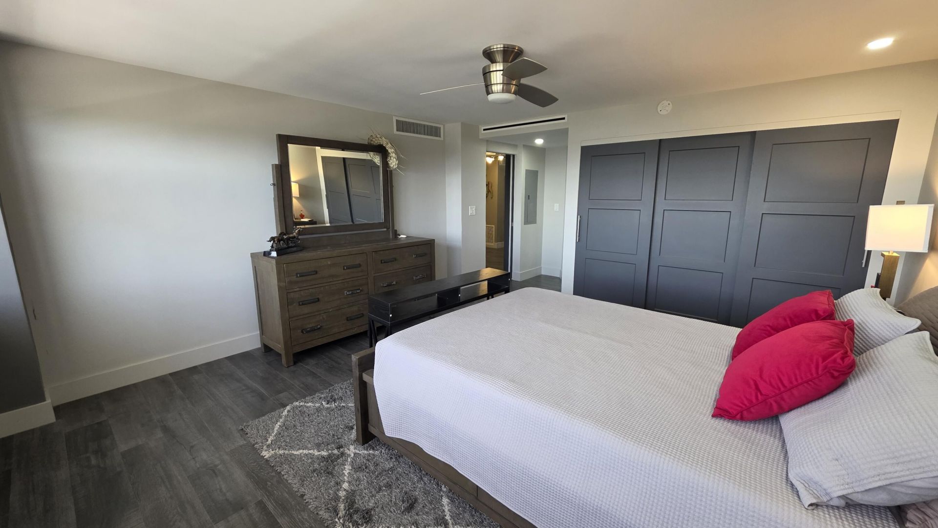 936 Intracoastal Drive, Unit 7b, Fort Lauderdale, FL 33304 Photo