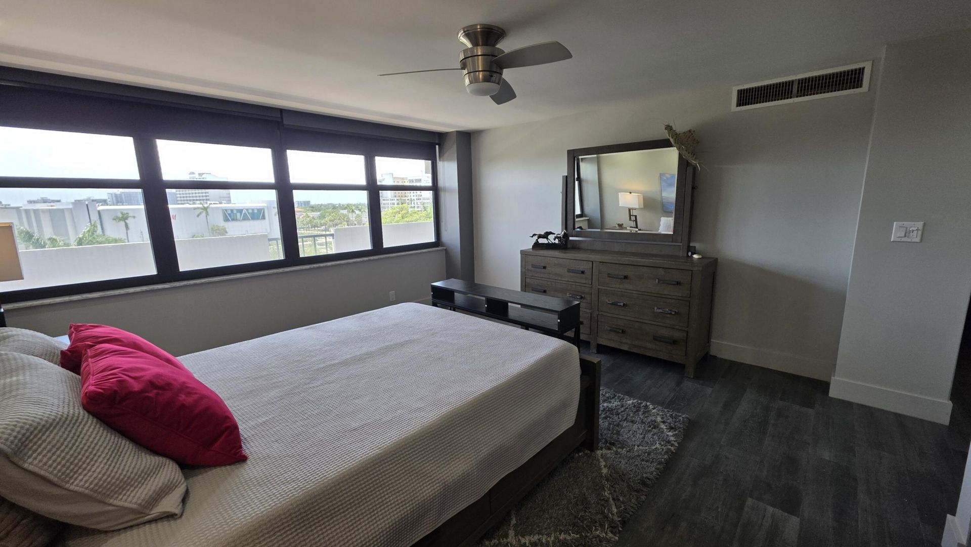 936 Intracoastal Drive, Unit 7b, Fort Lauderdale, FL 33304 Photo