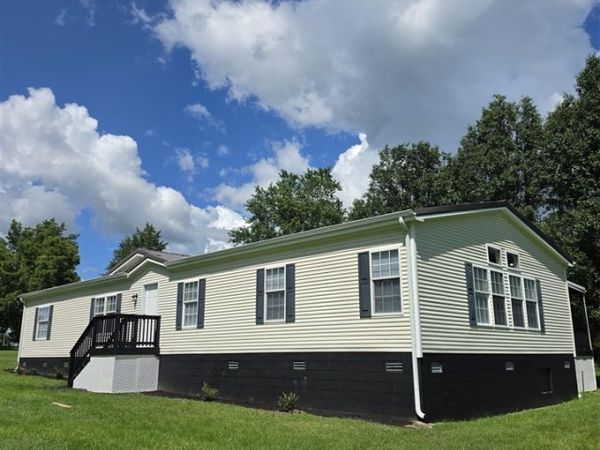 114 N Church Street , White Plains, KY 42464