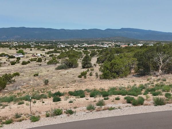 7 Caleb Court , Tijeras, NM 87059