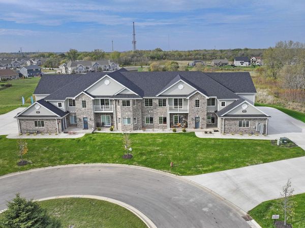 9214 66th Ave, Unit 111, Pleasant Prairie, WI 53158