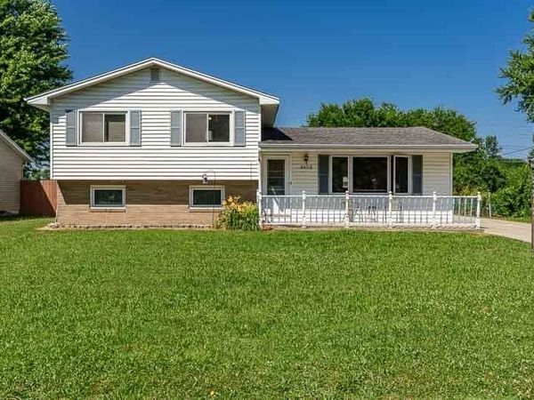 2402 Pioneer Drive, Beloit, WI 53511