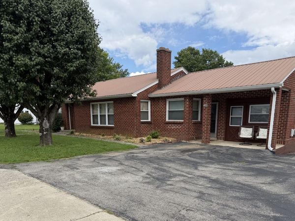 223 Sparta St , Spencer, TN 38585